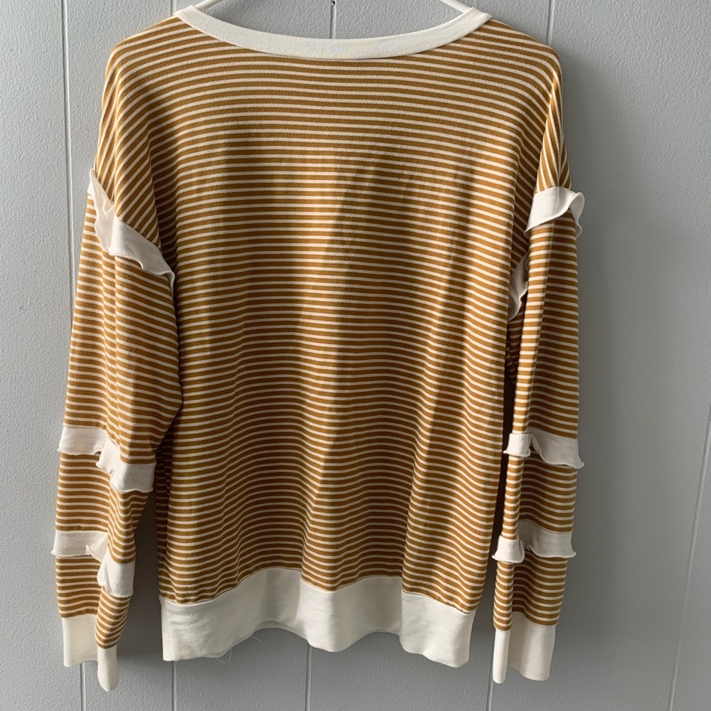 Ruffled Top - Picture 7 of 8